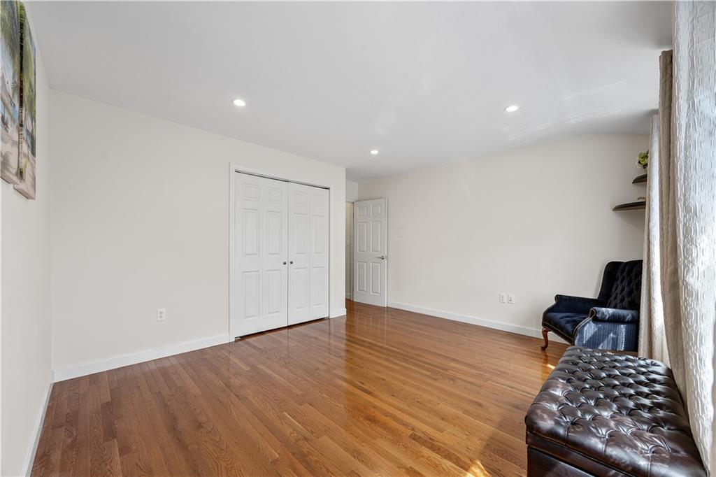 104 Pearsall Street, Staten  Island, New York, 10305 image 13