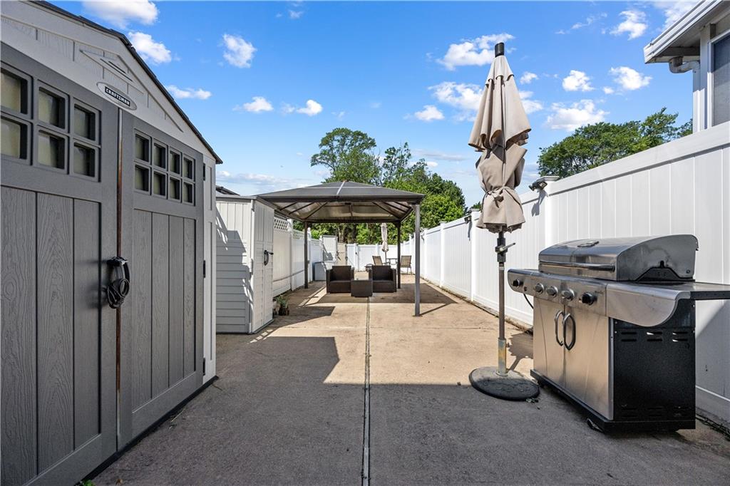 104 Pearsall Street, Staten  Island, New York, 10305 image 19