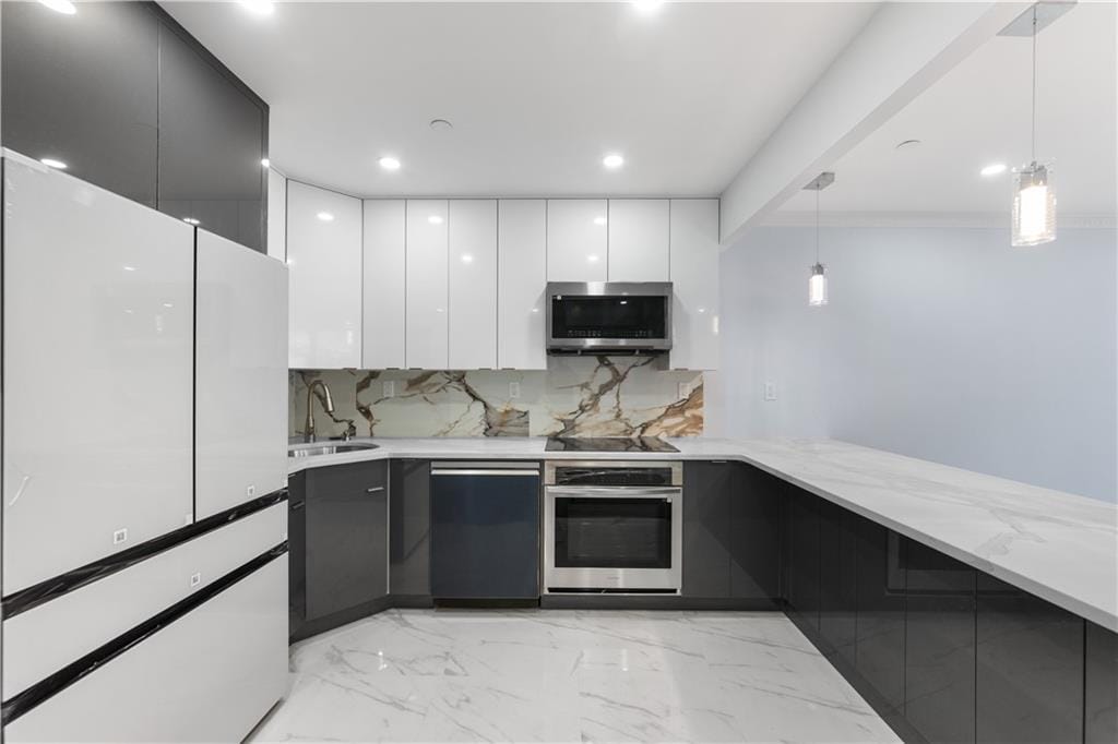 100 16th Street 3, Brooklyn, New York, 11221 image 6