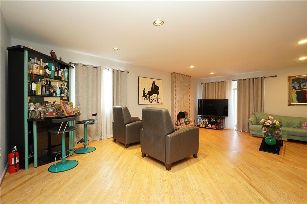 50 Dina Court, Staten  Island, New York, 10306 image 11