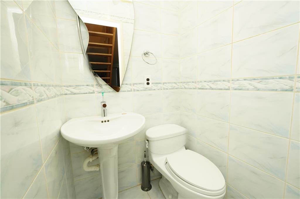 50 Dina Court, Staten  Island, New York, 10306 image 16