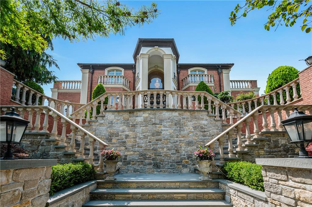 8524 Ridge Boulevard Image 4