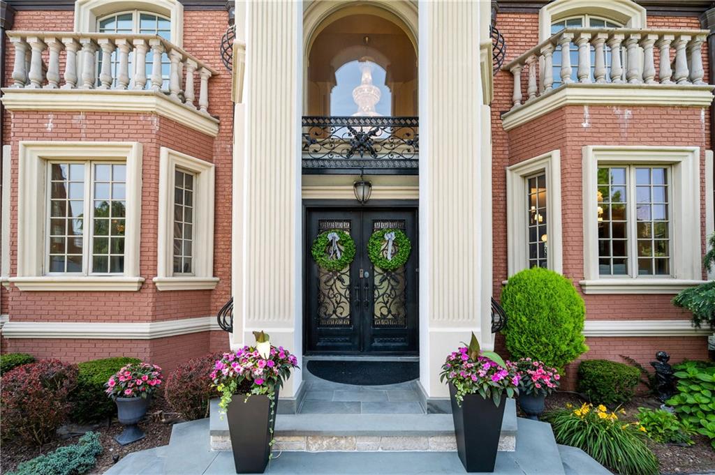 8524 Ridge Boulevard Image 5