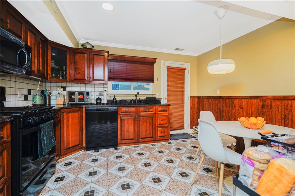 221 Arlo Road, Staten  Island, New York, 10301 image 7