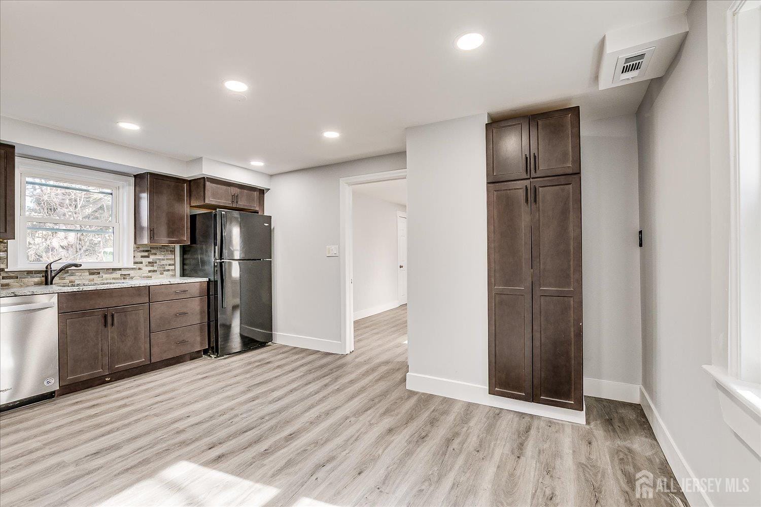 31 Smullen Street, Sayreville, NJ, 08872 image 17