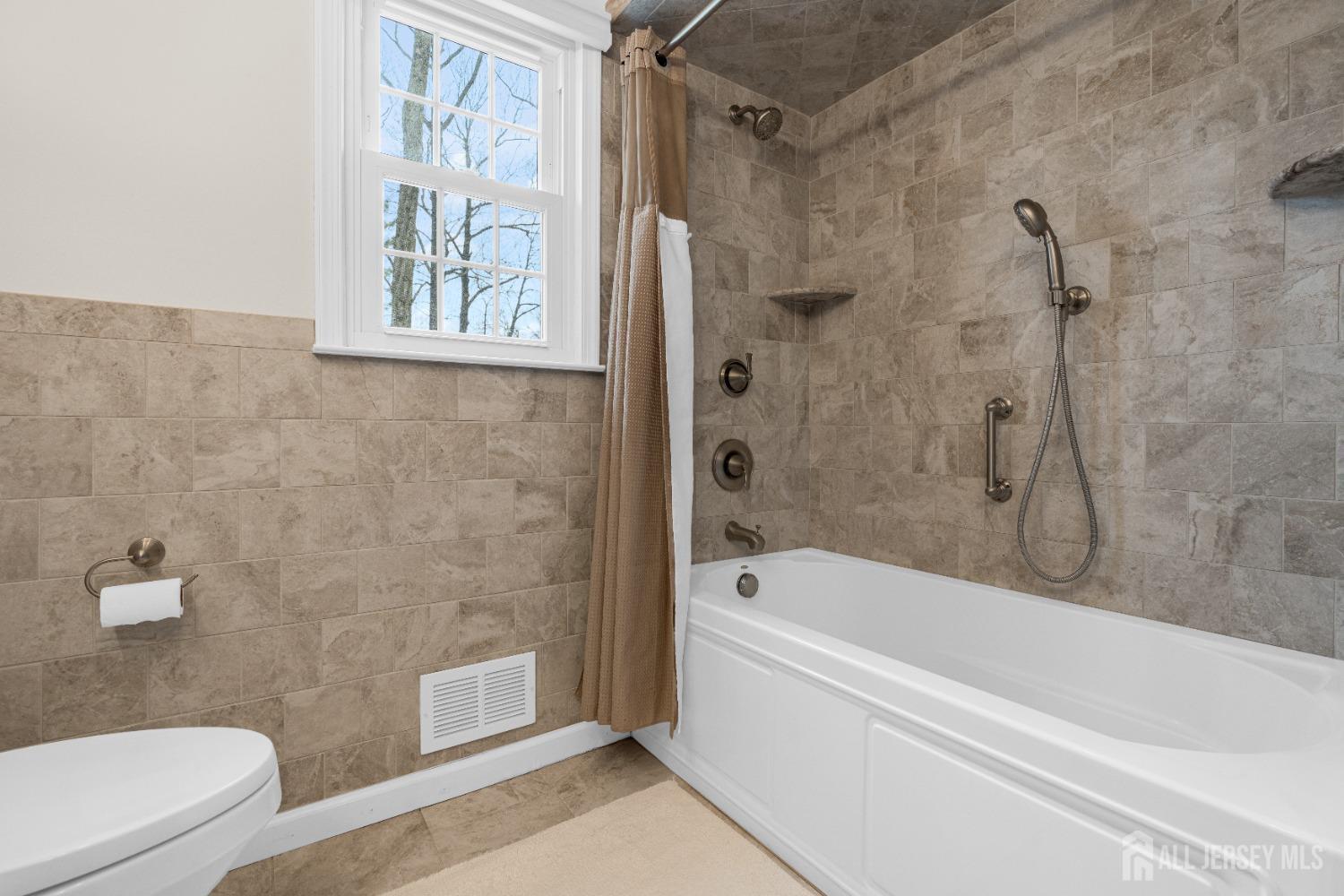 2 Pine Ridge Drive, Edison, NJ, 08820 image 26