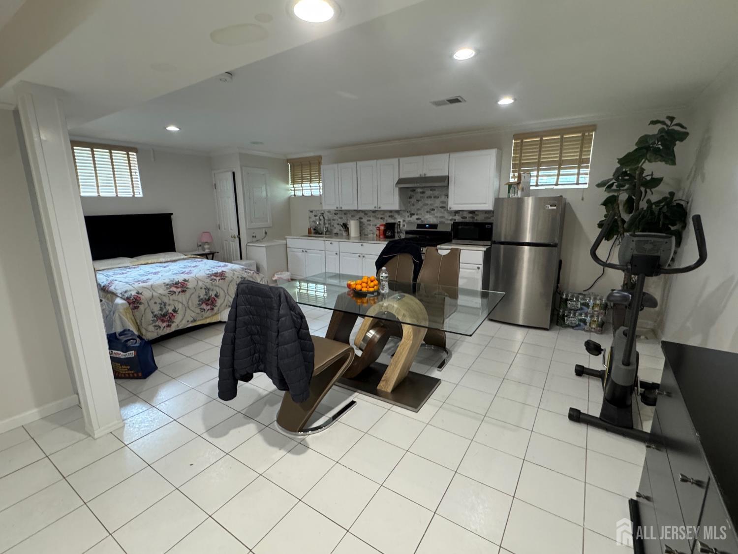 5 Hollywood Street, Edison, NJ, 08820 image 12