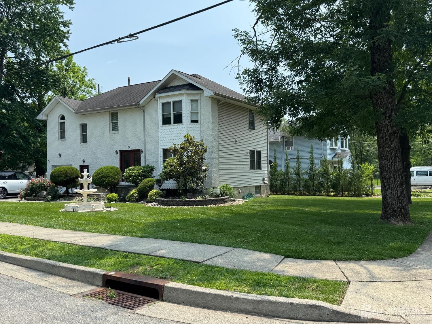 5 Hollywood Street Image 4