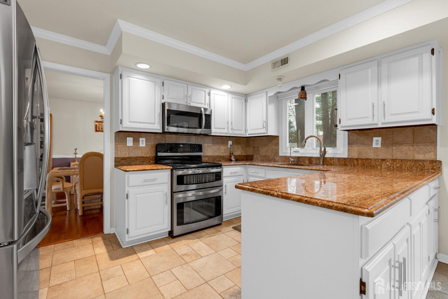 2 Pine Ridge Drive, Edison, NJ, 08820 image 16