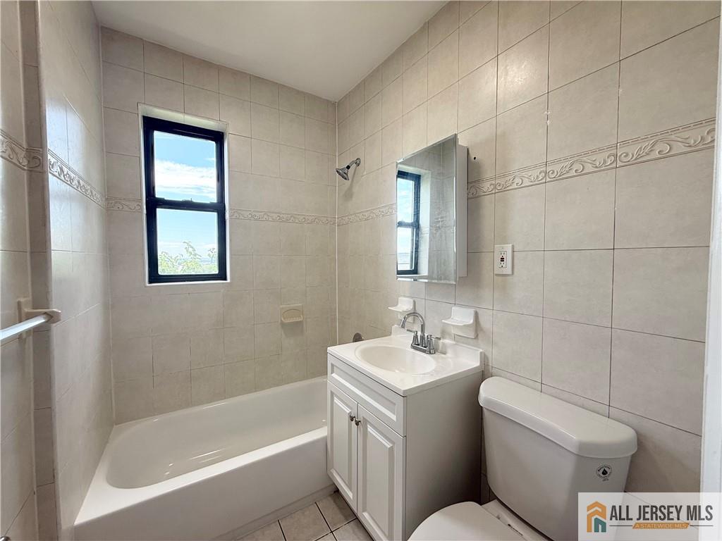 2271 John F Kennedy Boulevard 304, Jersey City, NJ, 07304 image 25