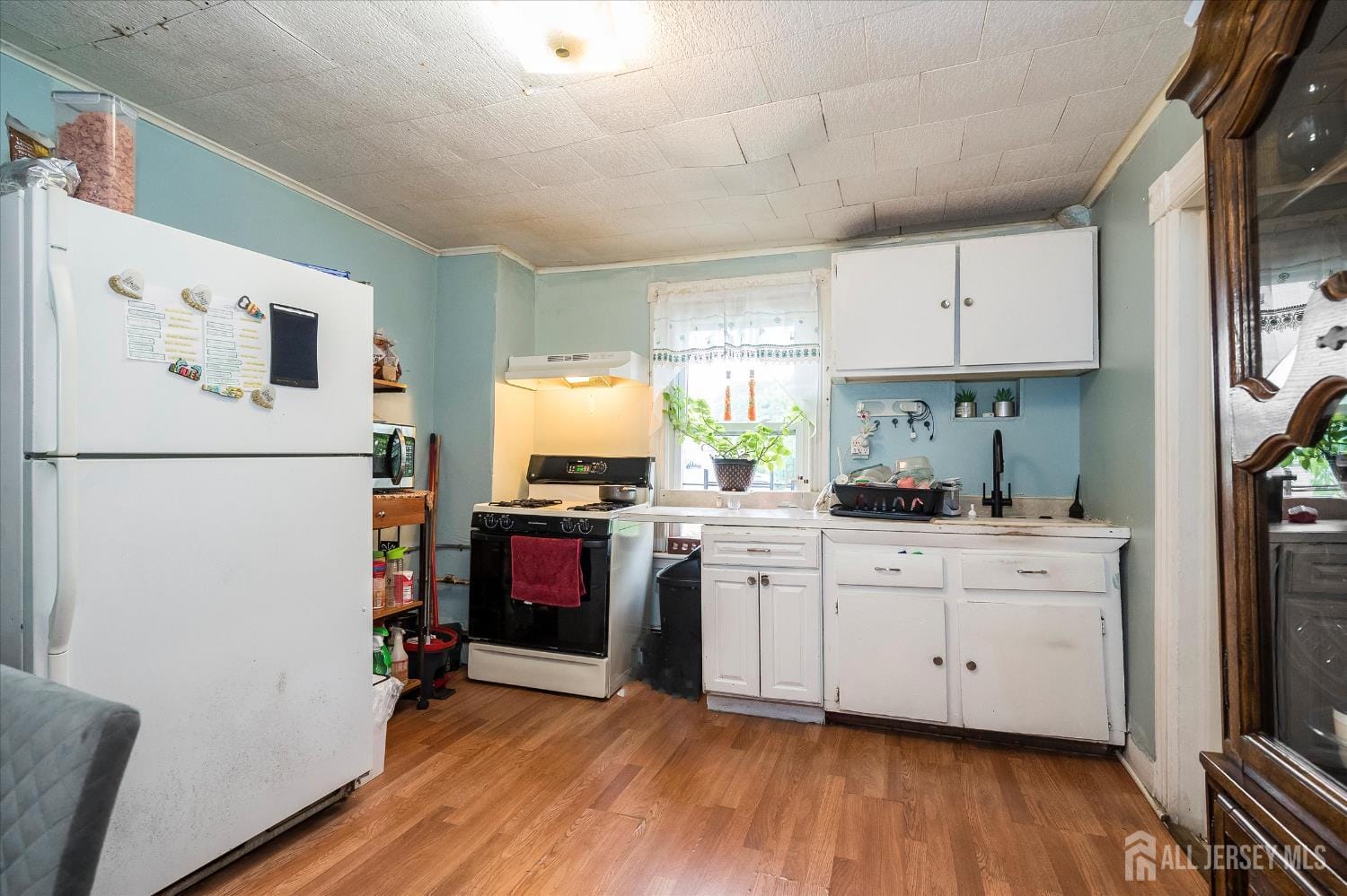 719 Catherine Street, Perth Amboy, NJ, 08861 image 12