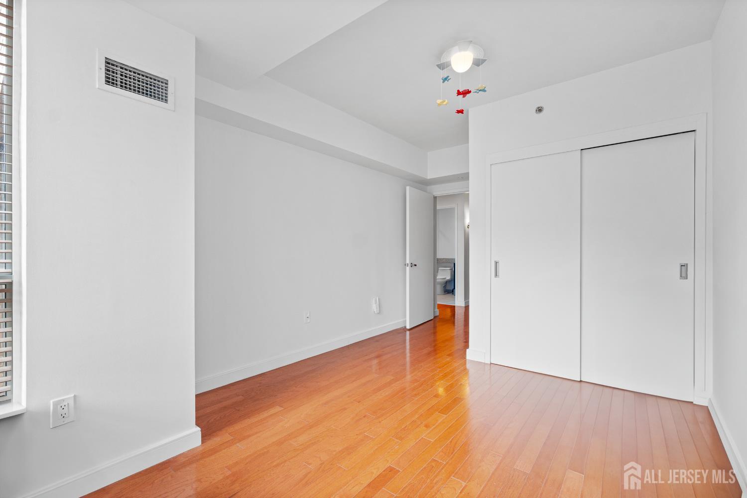 1 Shore Lane, Jersey City, NJ, 07302 image 10