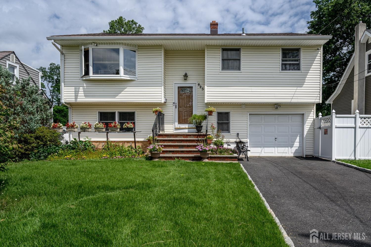 445 Prospect Avenue Image 1