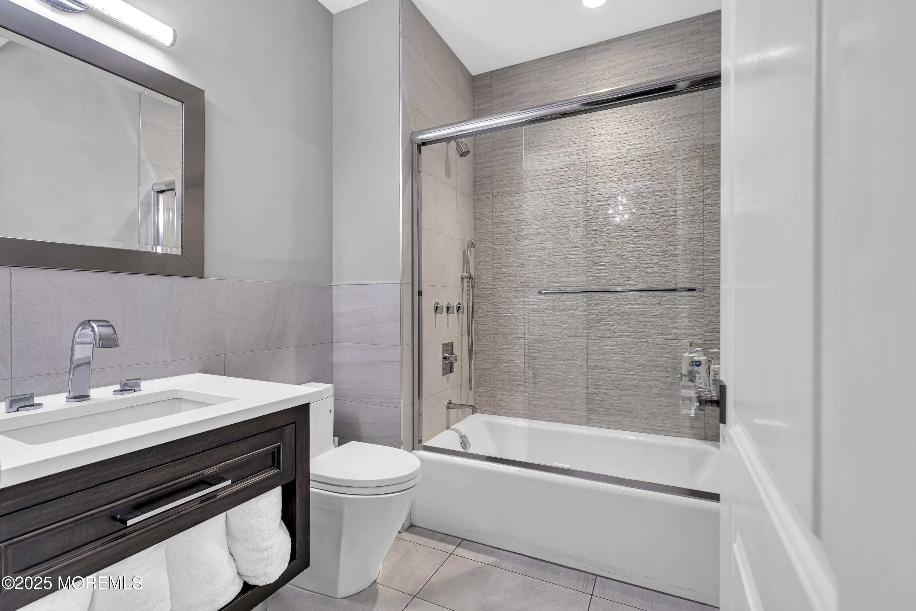 5 Champlain Court, Lakewood, NJ, 08701 image 133