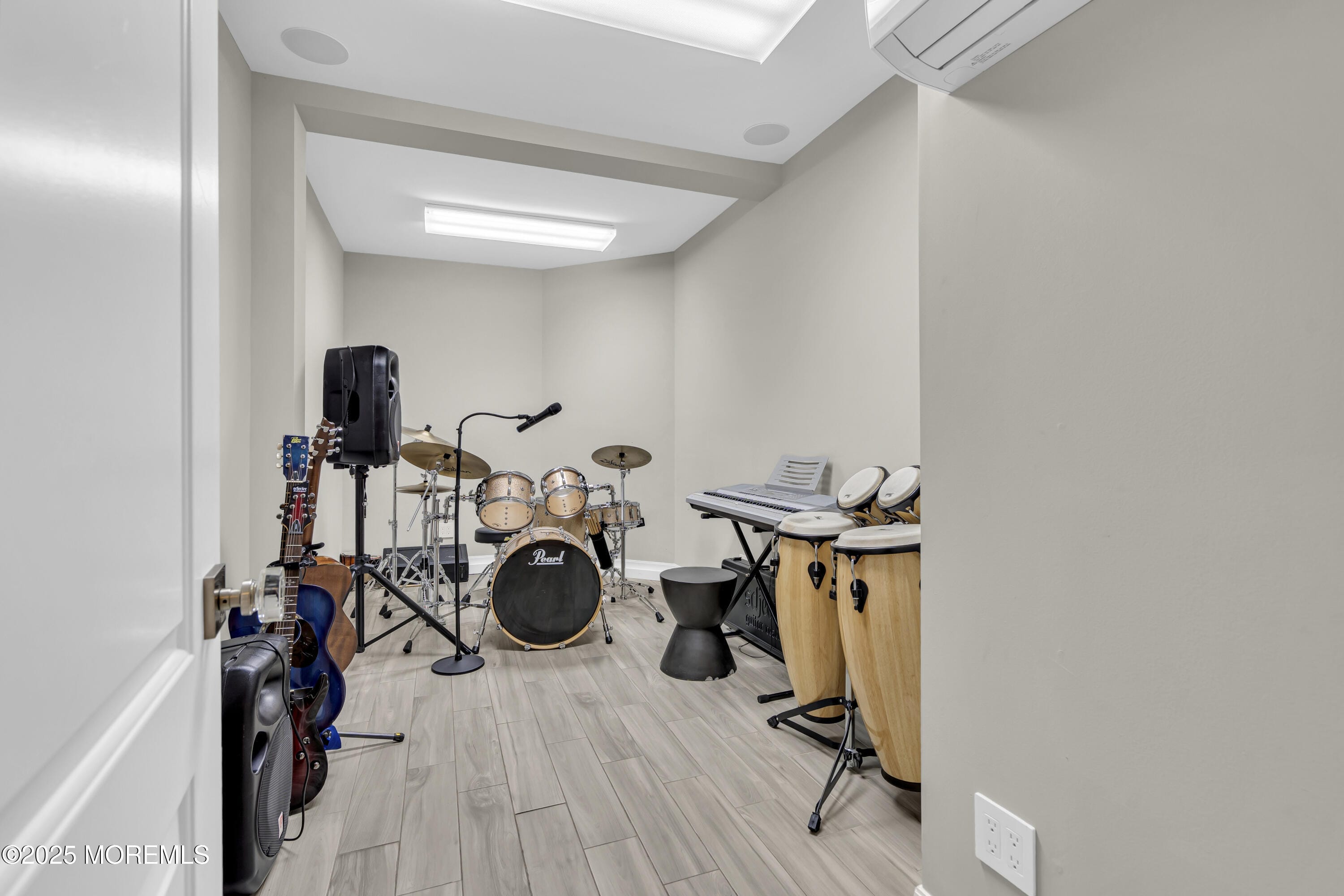 5 Champlain Court, Lakewood, NJ, 08701 image 135