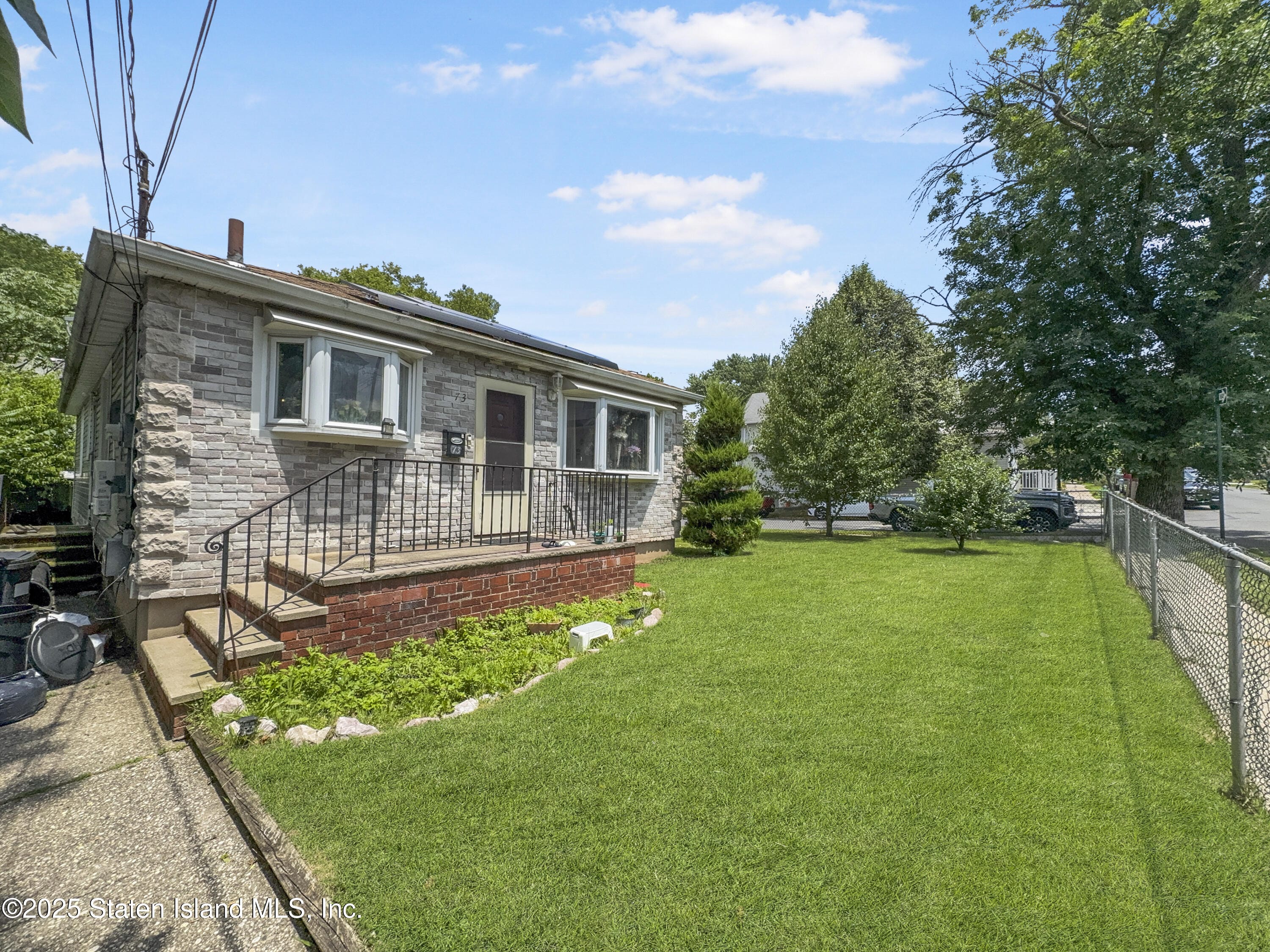 73 Westbrook Avenue Image 1