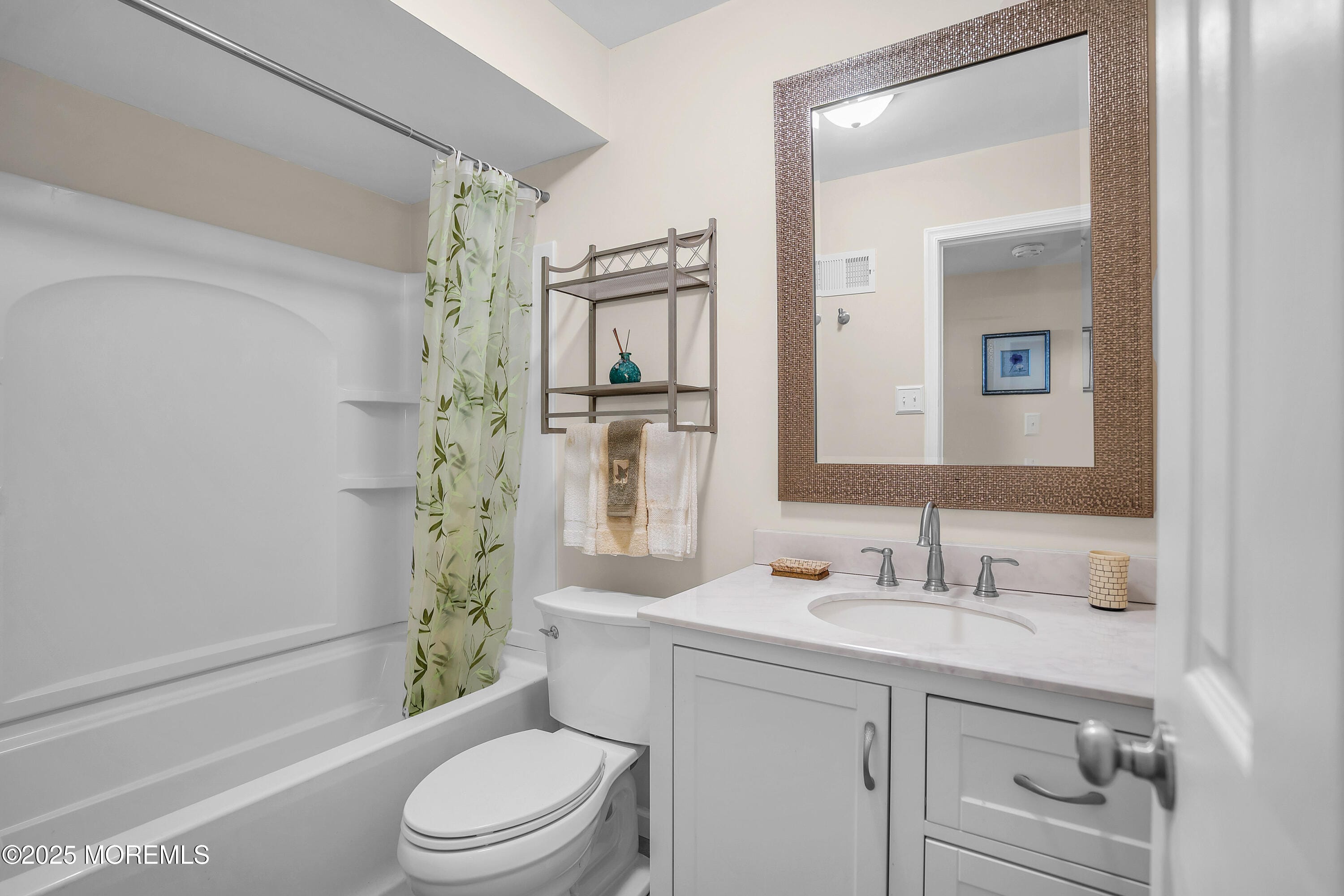 200 Portland Road E4, Highlands, NJ, 07732 image 18