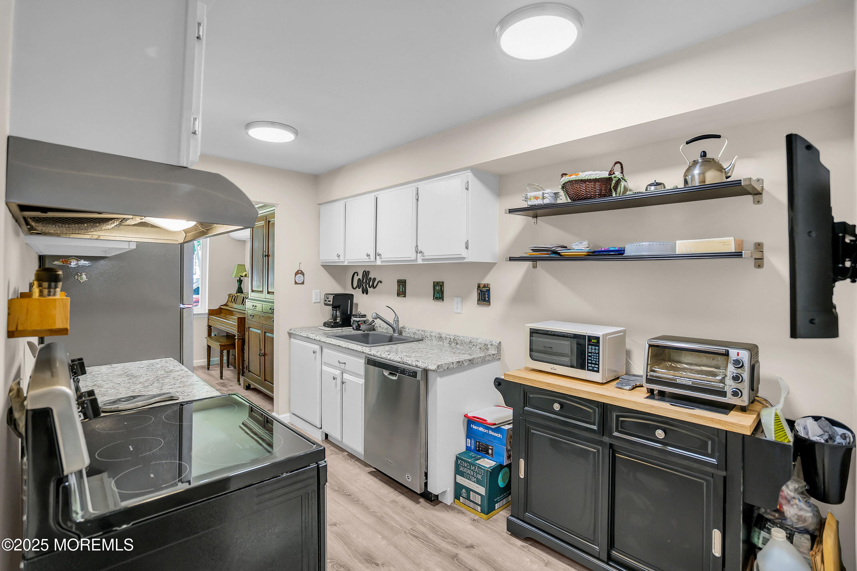 200 Portland Road E4, Highlands, NJ, 07732 image 13