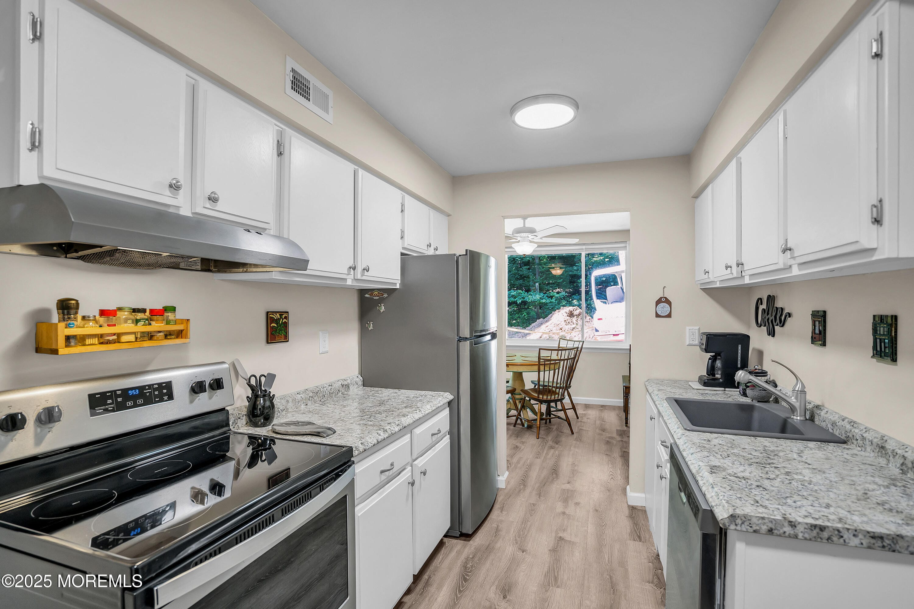 200 Portland Road E4, Highlands, NJ, 07732 image 14