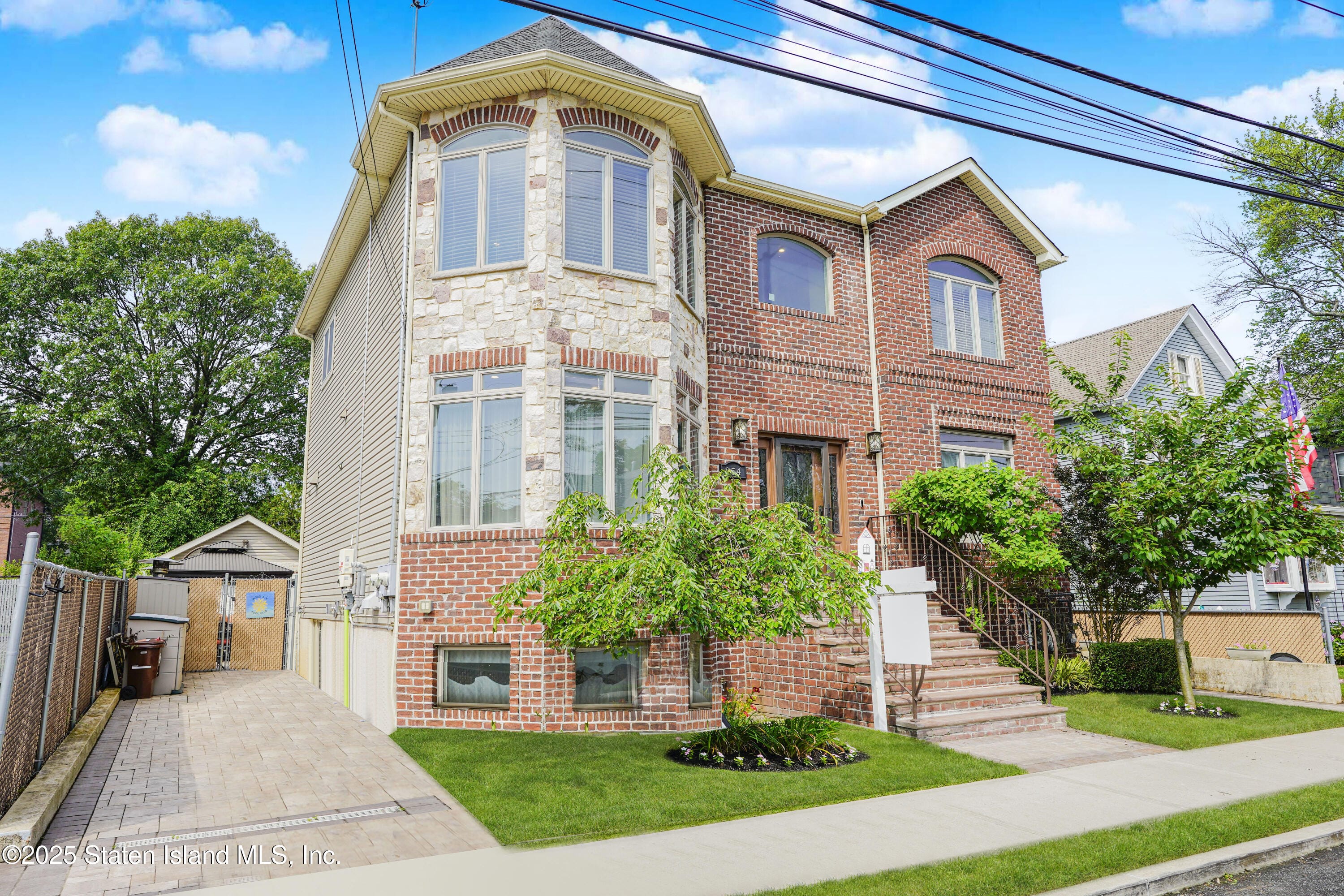 254 Wood Avenue Image 1