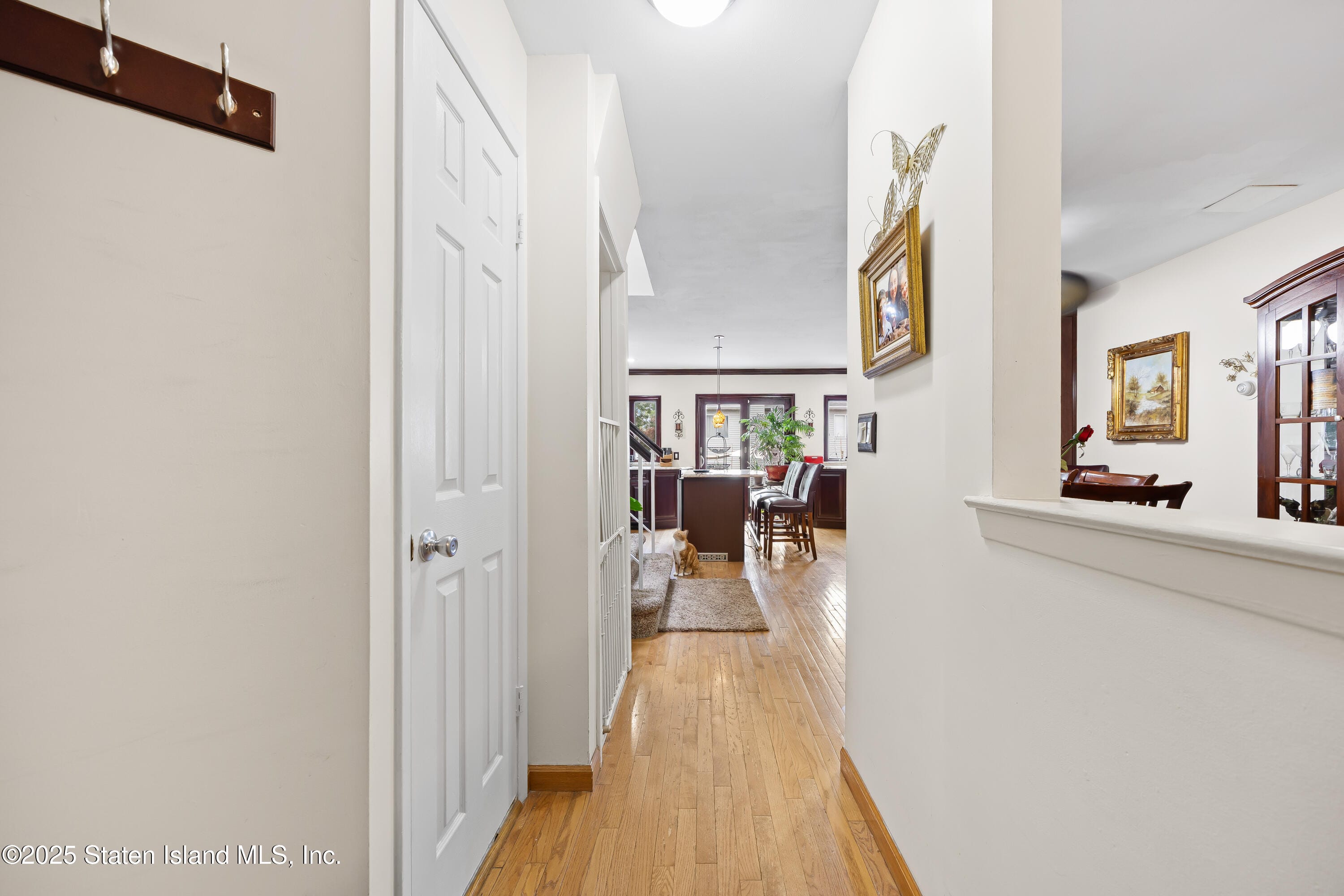 8 Carpenter Avenue Image 3