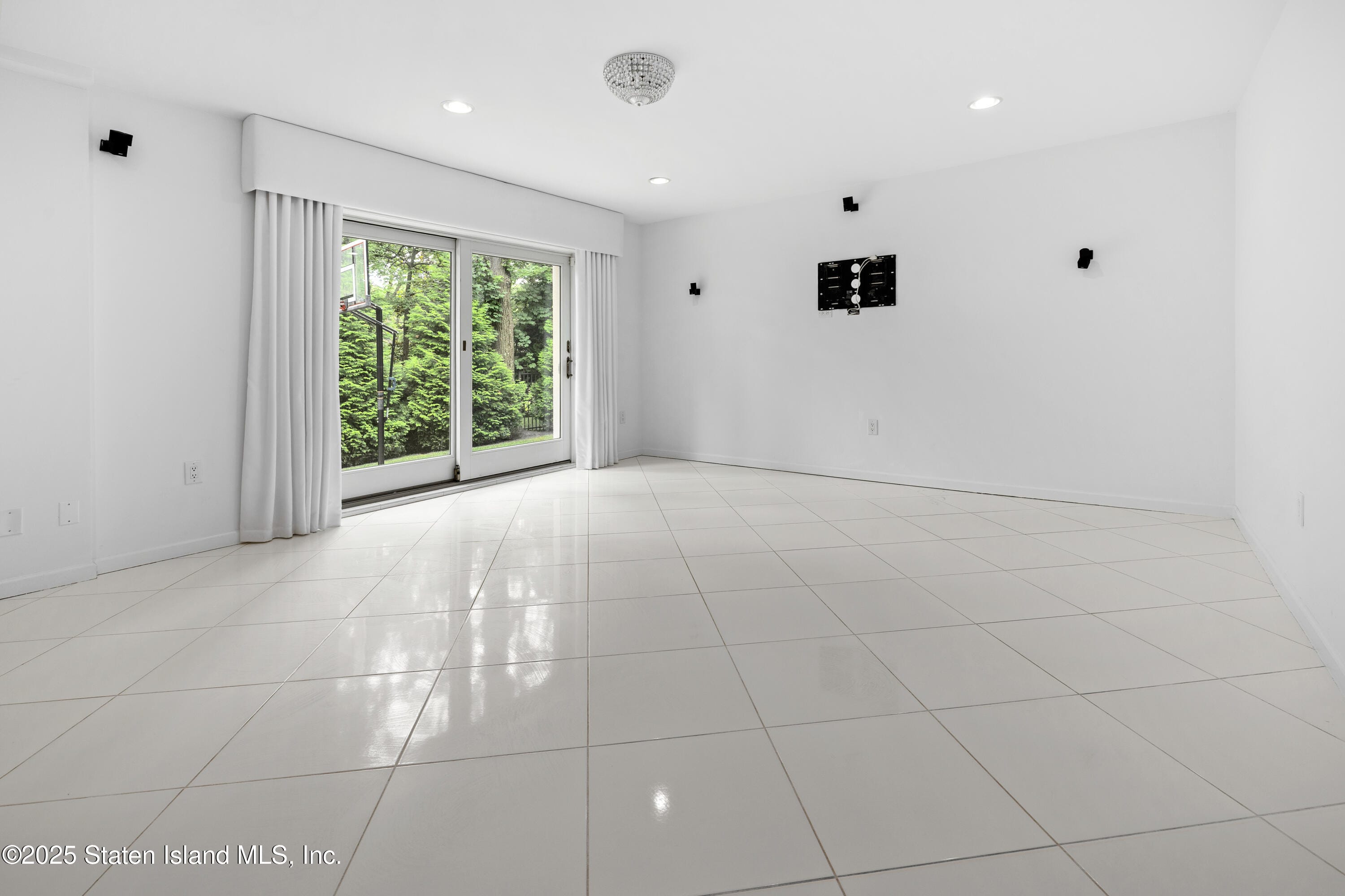 14 Merrick Avenue, Staten Island, NY, 10301 image 10