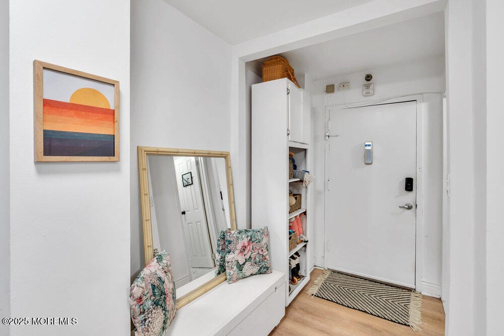 321 Sunset Avenue 3F Image 4