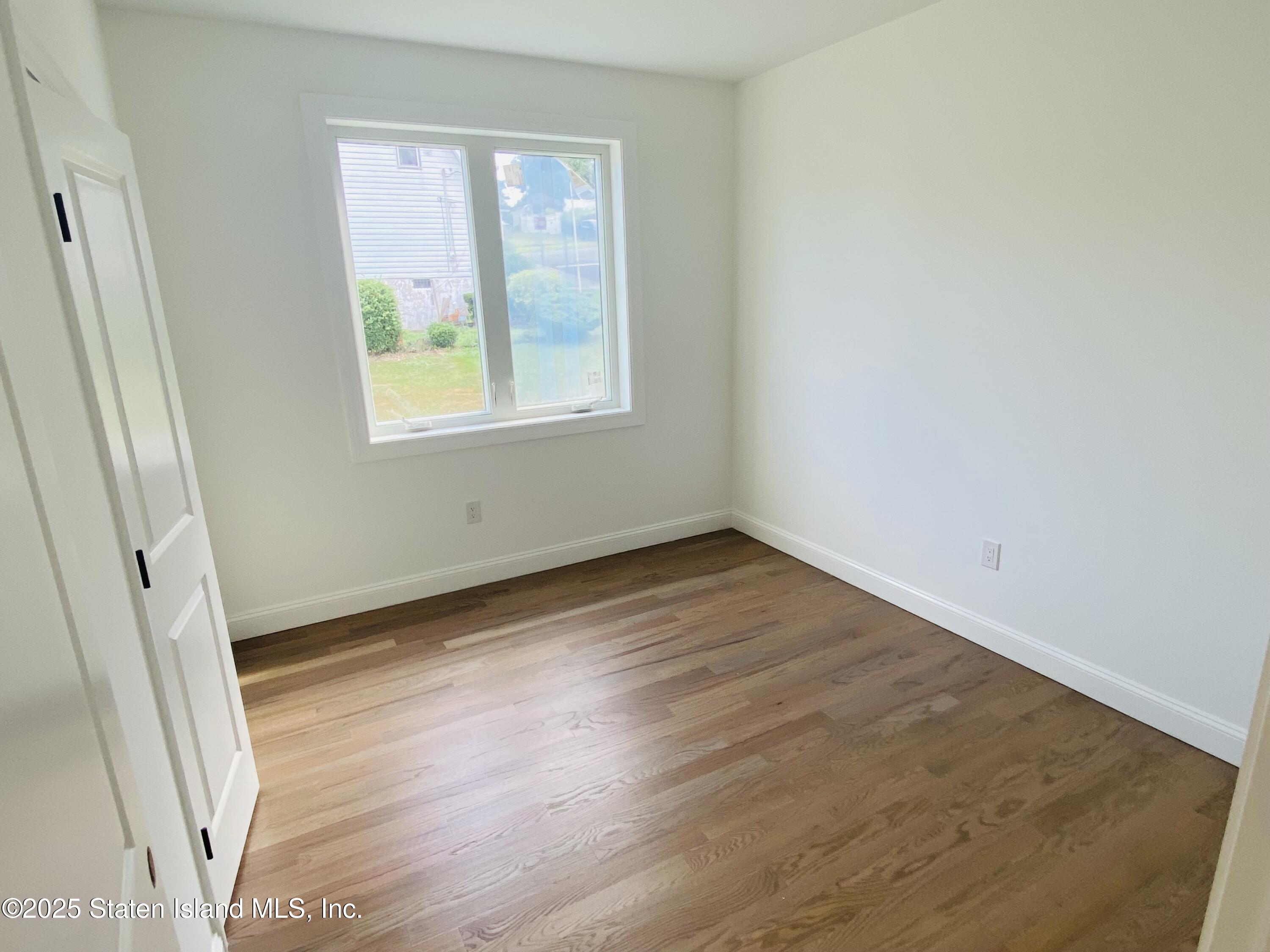 20 Brown Place, Staten Island, NY, 10305 image 6