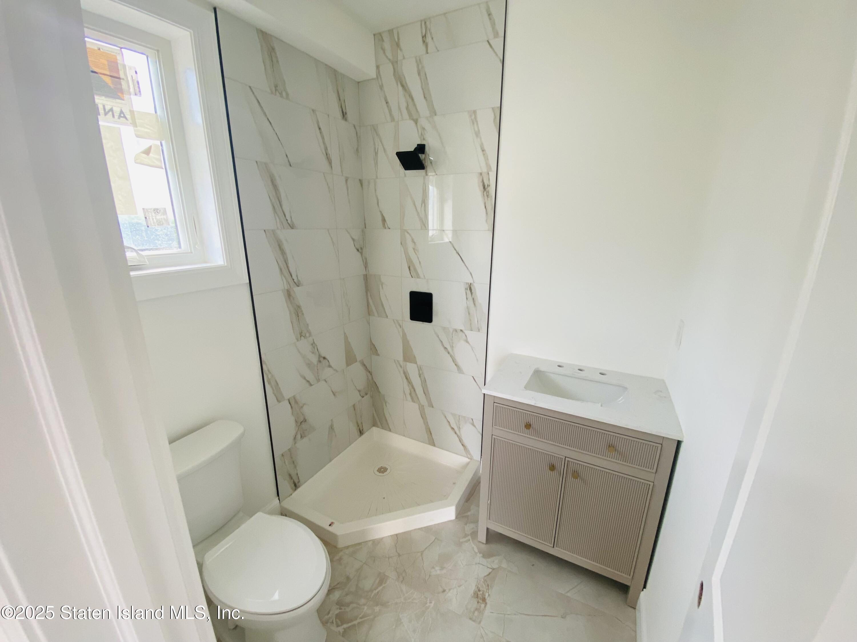 20 Brown Place, Staten Island, NY, 10305 image 10