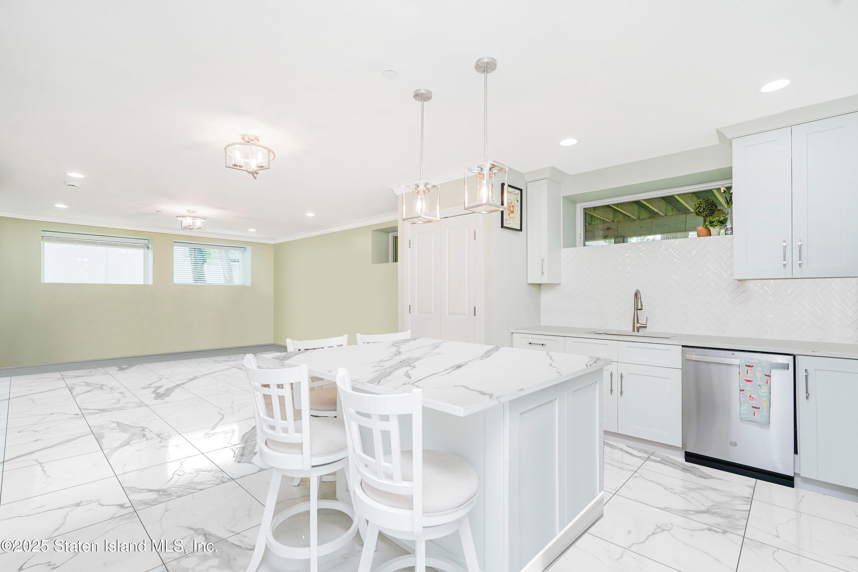 108 Giffords Lane, Staten Island, NY, 10308 image 37