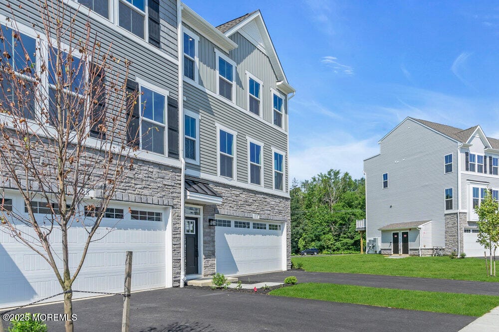 123 S Durham Drive Image 2