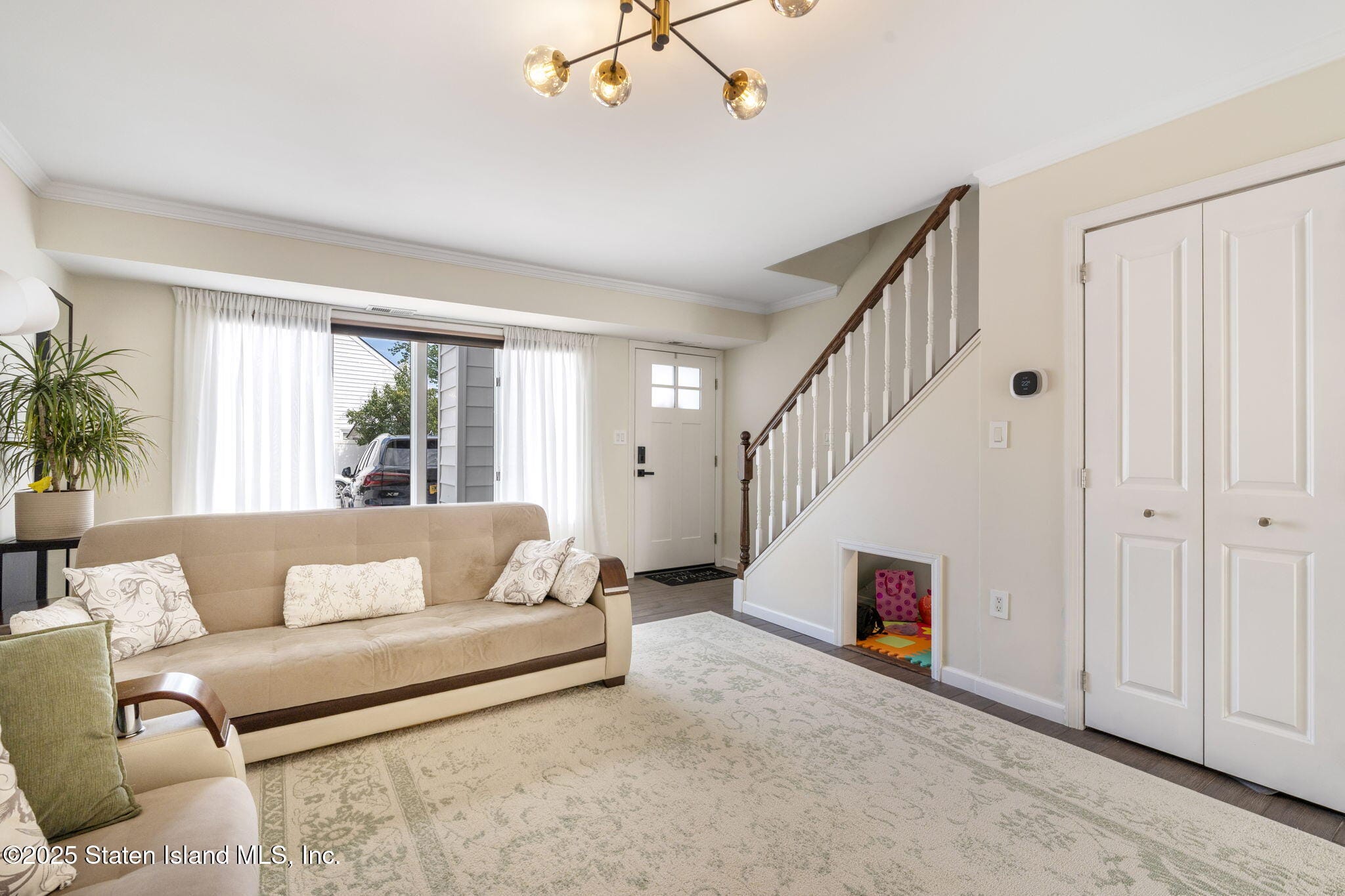 141 Hampton Green, Staten Island, NY, 10312 image 11