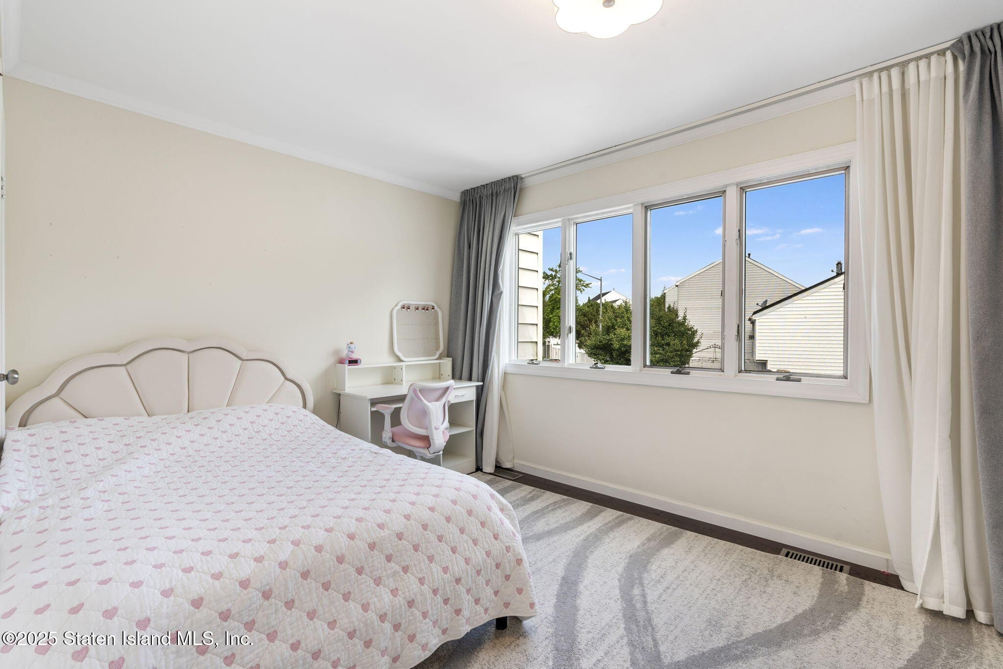 141 Hampton Green, Staten Island, NY, 10312 image 13