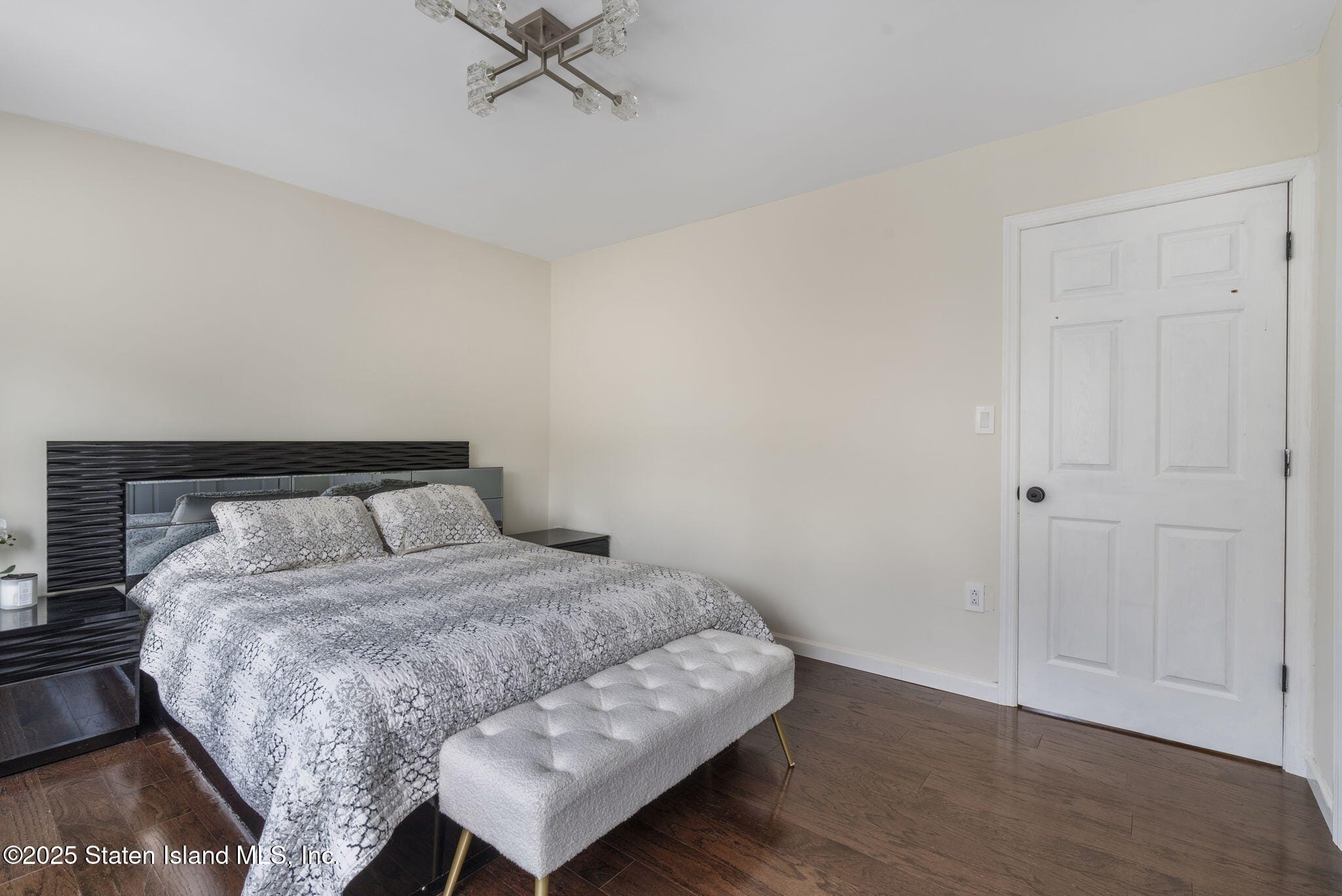 141 Hampton Green, Staten Island, NY, 10312 image 18