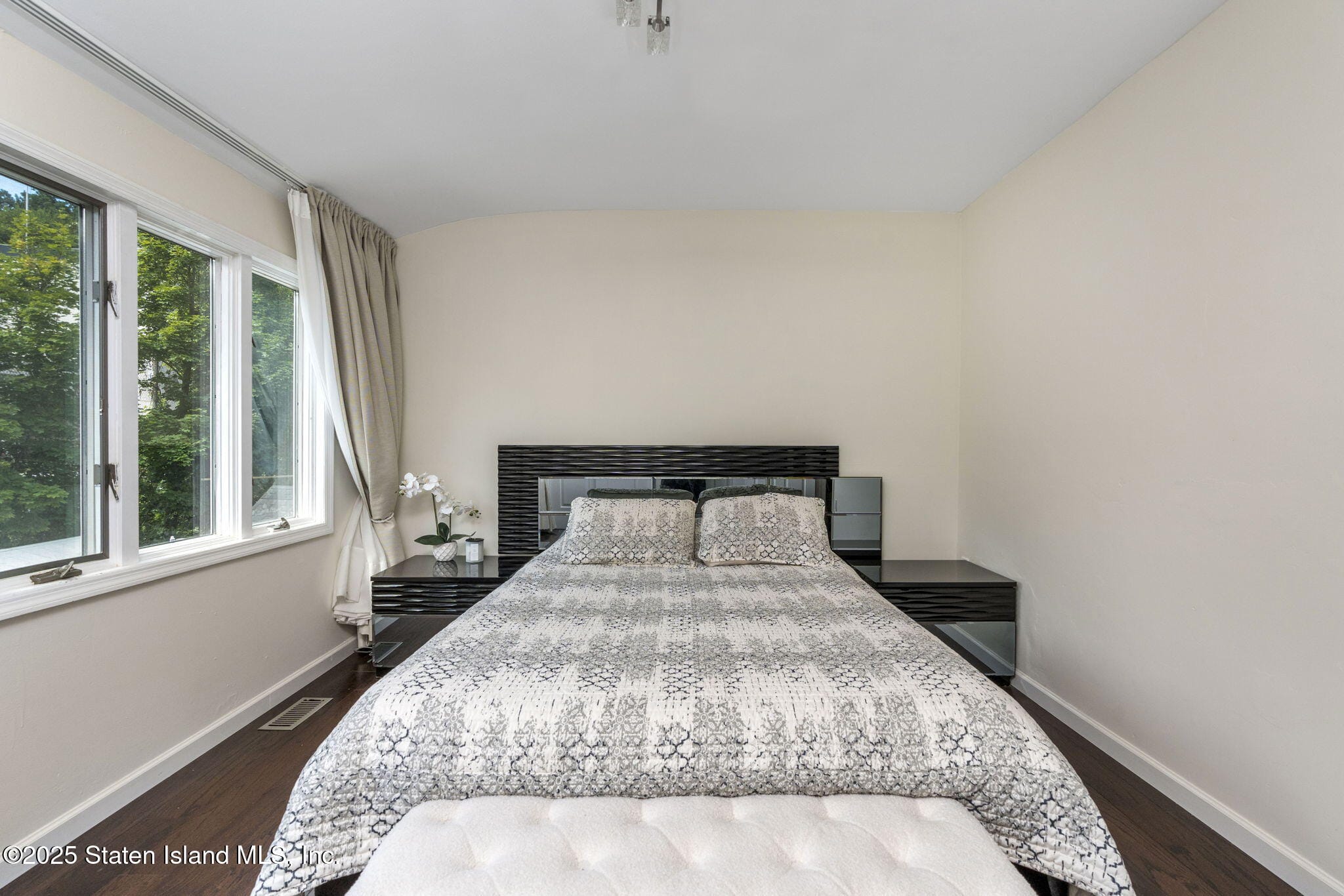 141 Hampton Green, Staten Island, NY, 10312 image 21