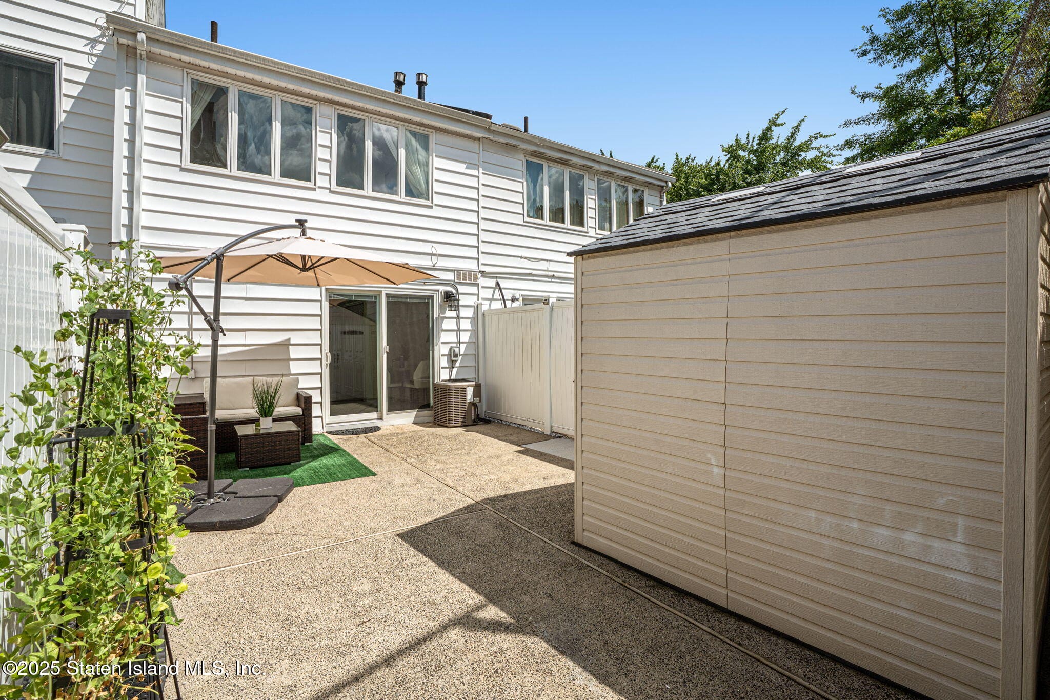 141 Hampton Green, Staten Island, NY, 10312 image 22