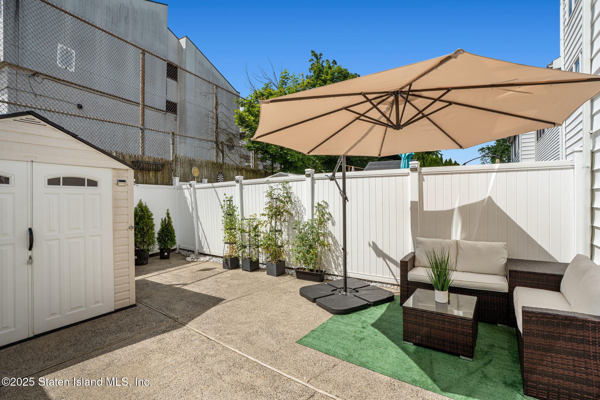 141 Hampton Green, Staten Island, NY, 10312 image 23