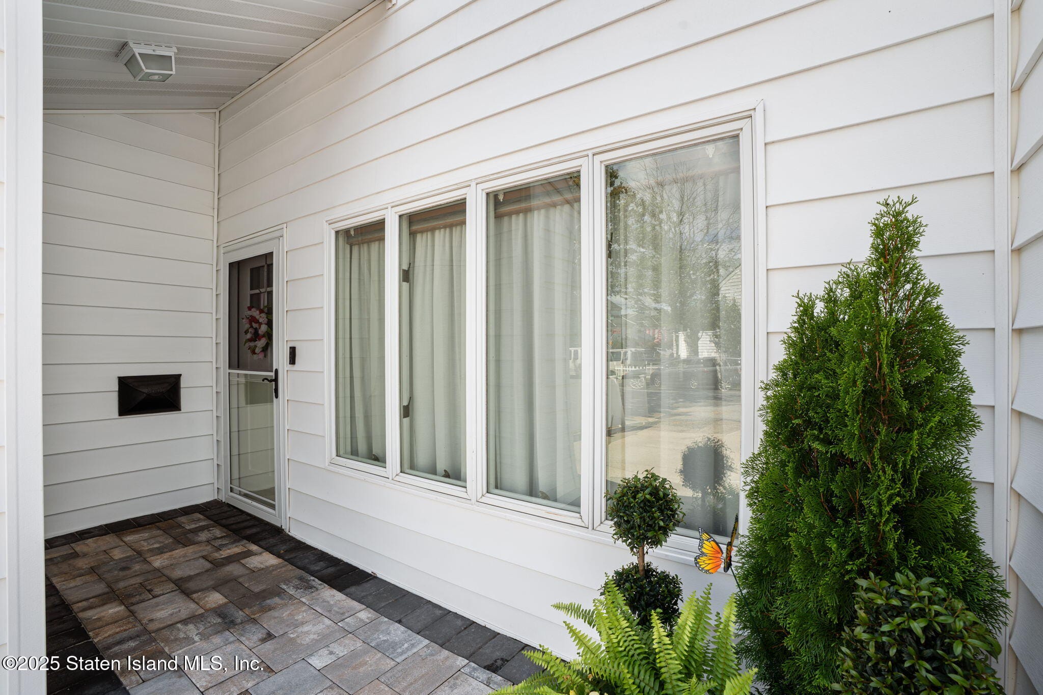 141 Hampton Green, Staten Island, NY, 10312 image 25