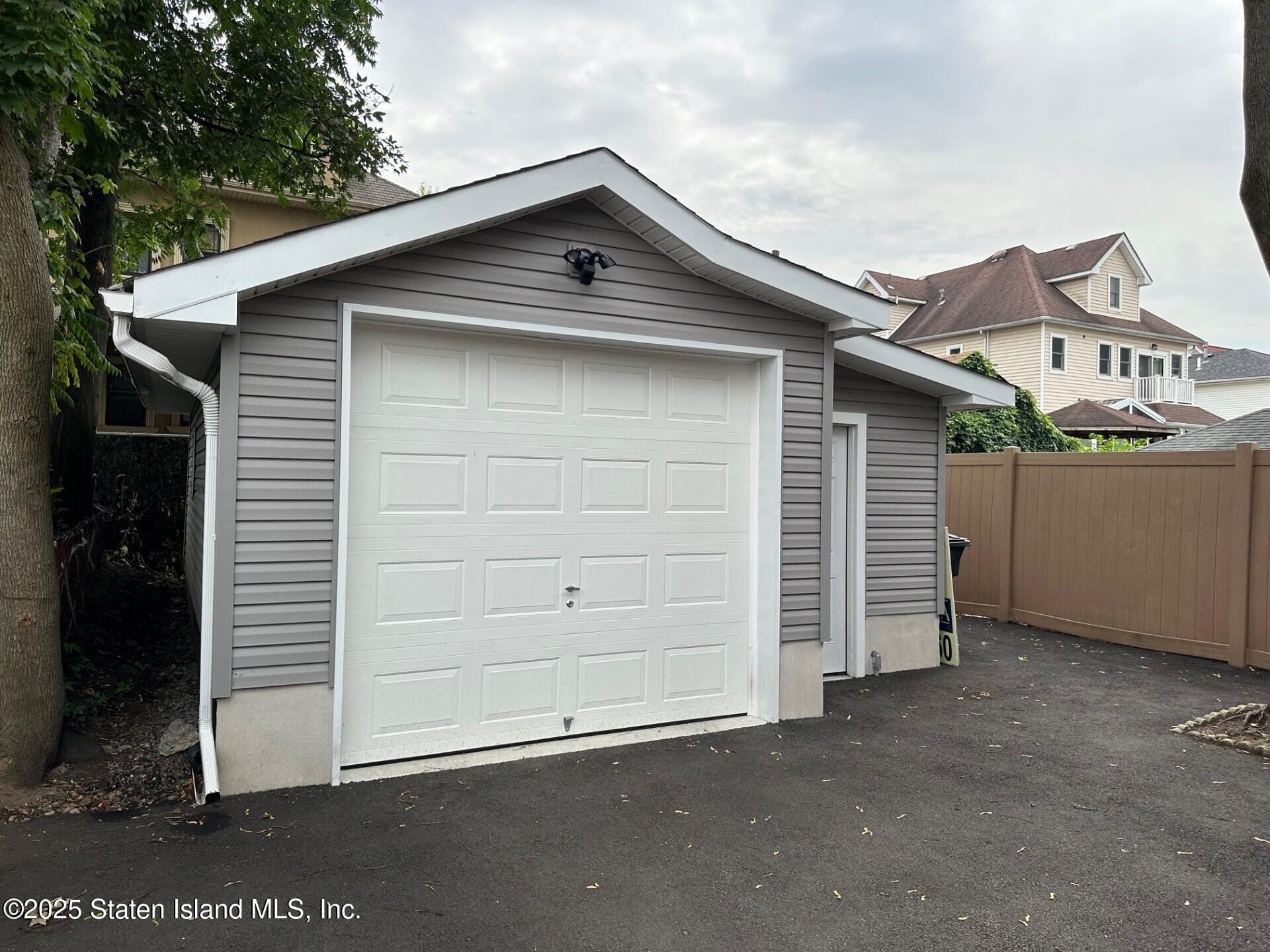 22 9th Street Image 4