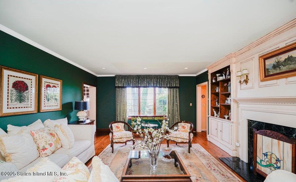 265 Lighthouse Avenue Image 4