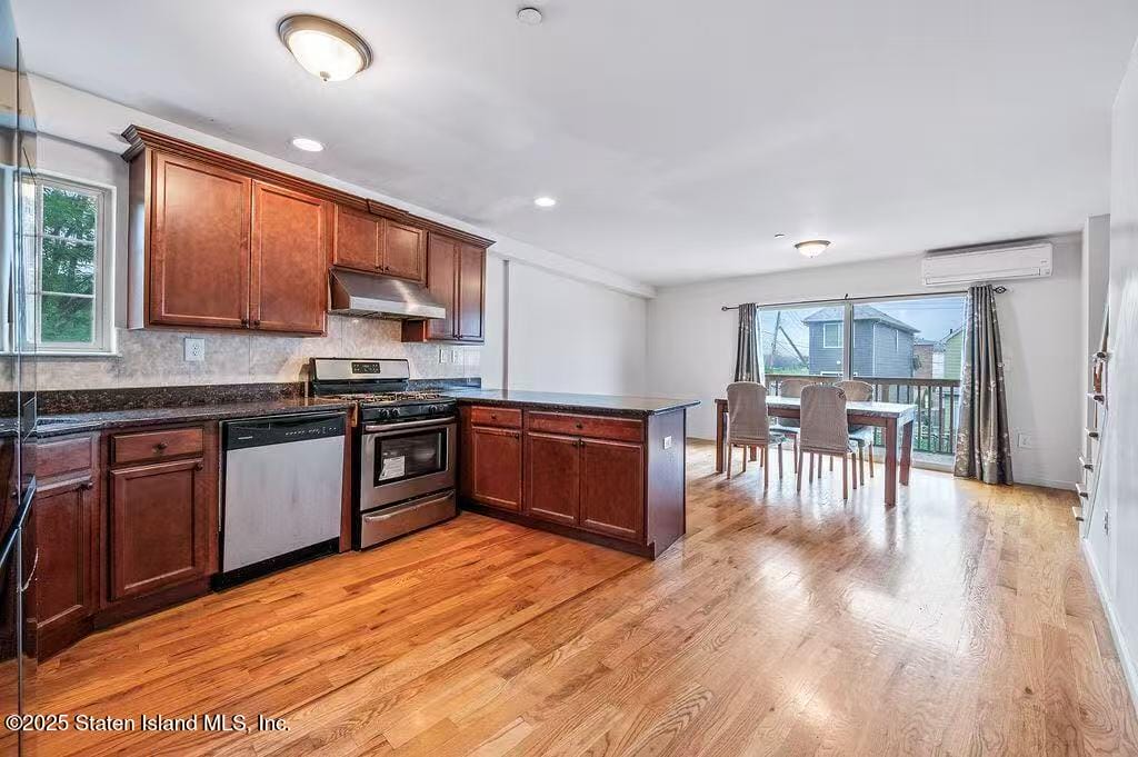 448 Neckar Avenue, Staten Island, NY, 10304 image 6