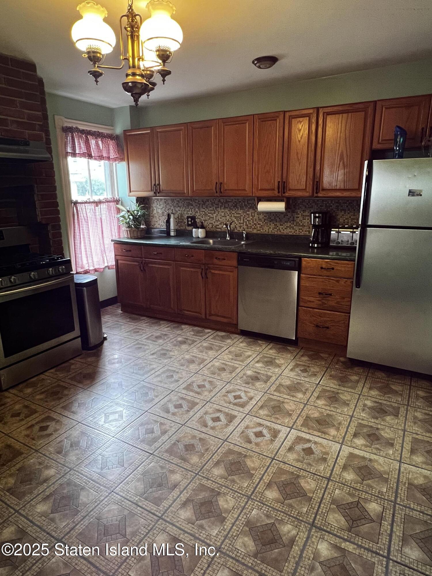 143 Bodine Street, Staten Island, NY, 10310 image 9
