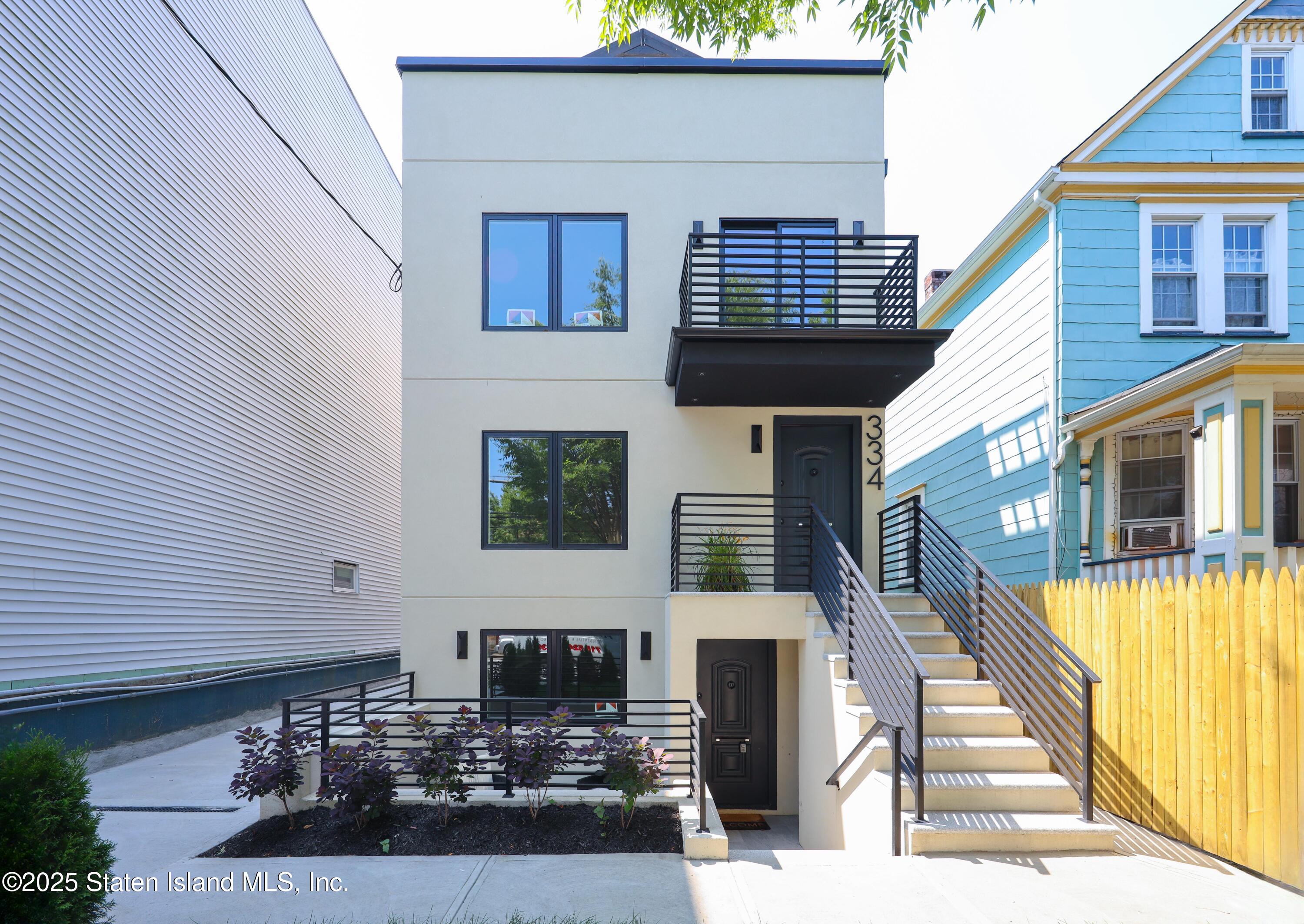 334 Van Duzer Street Image 2