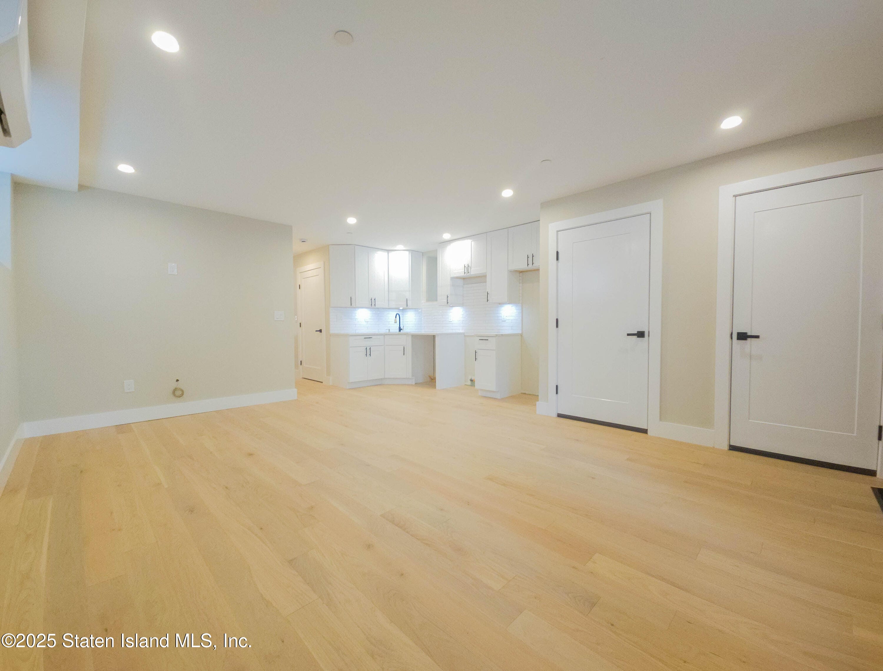 334 Van Duzer Street, Staten Island, NY, 10304 image 16