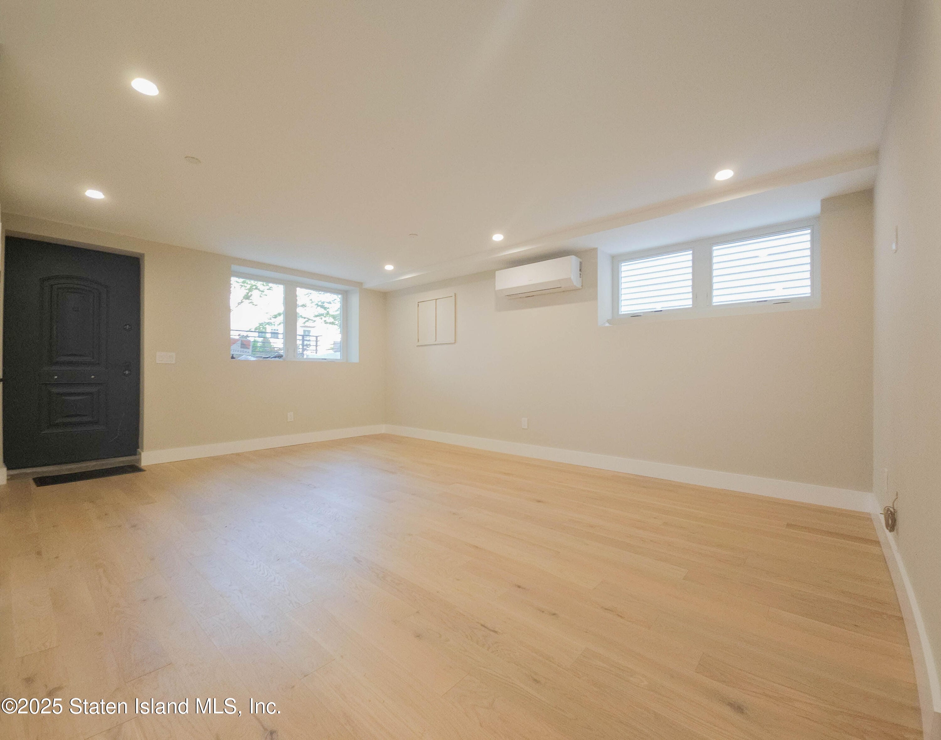 334 Van Duzer Street, Staten Island, NY, 10304 image 17