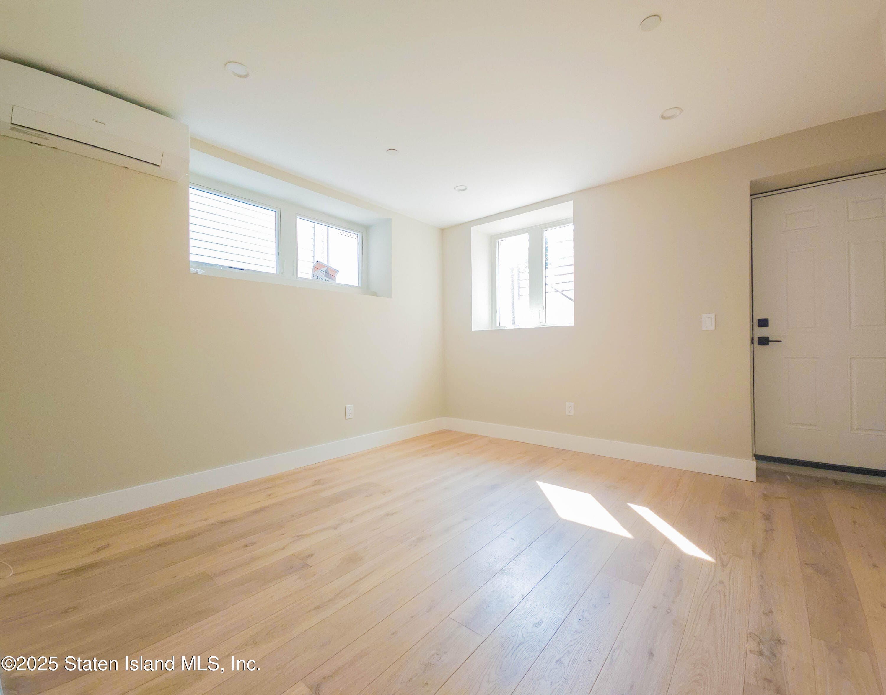 334 Van Duzer Street, Staten Island, NY, 10304 image 21