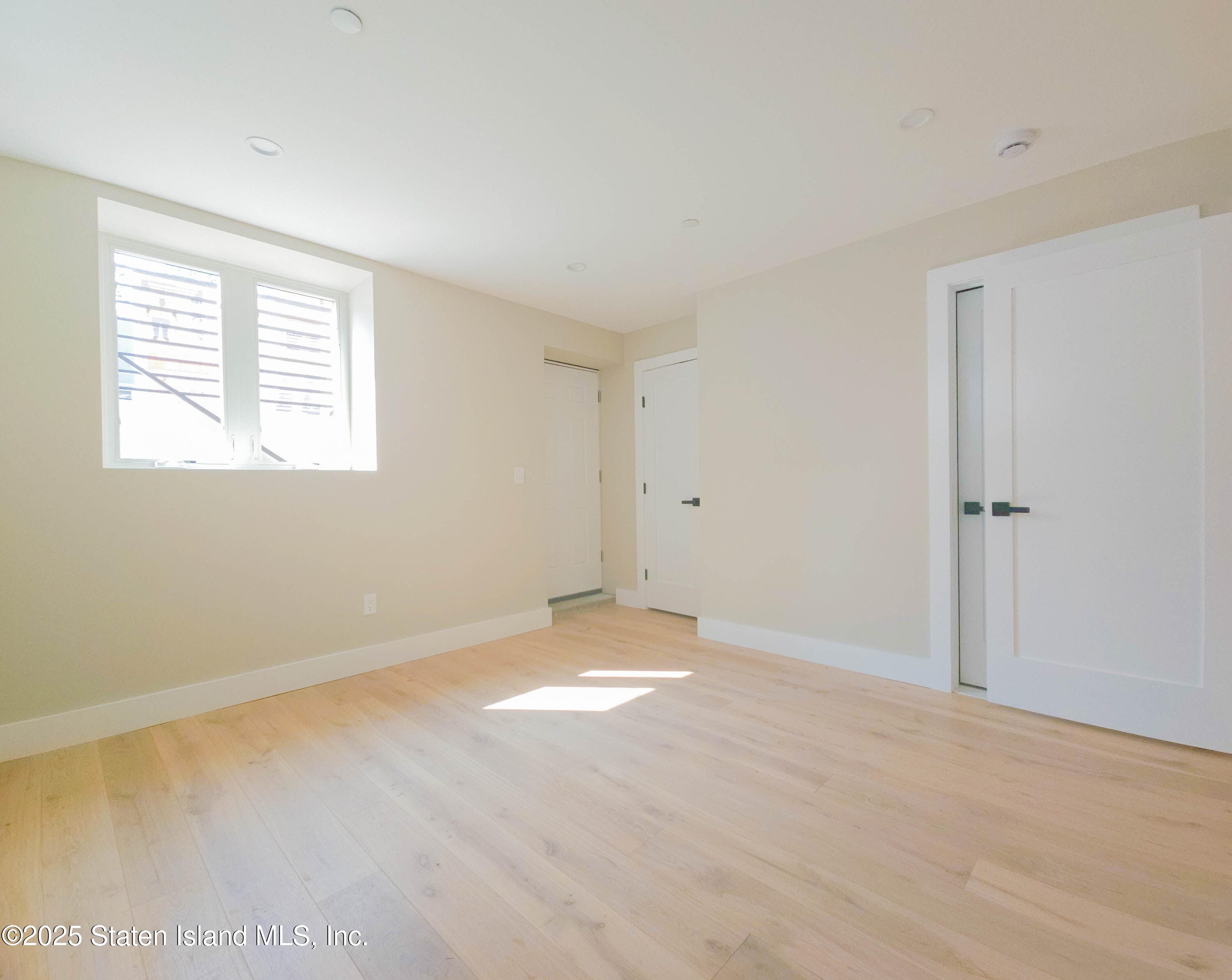 334 Van Duzer Street, Staten Island, NY, 10304 image 22