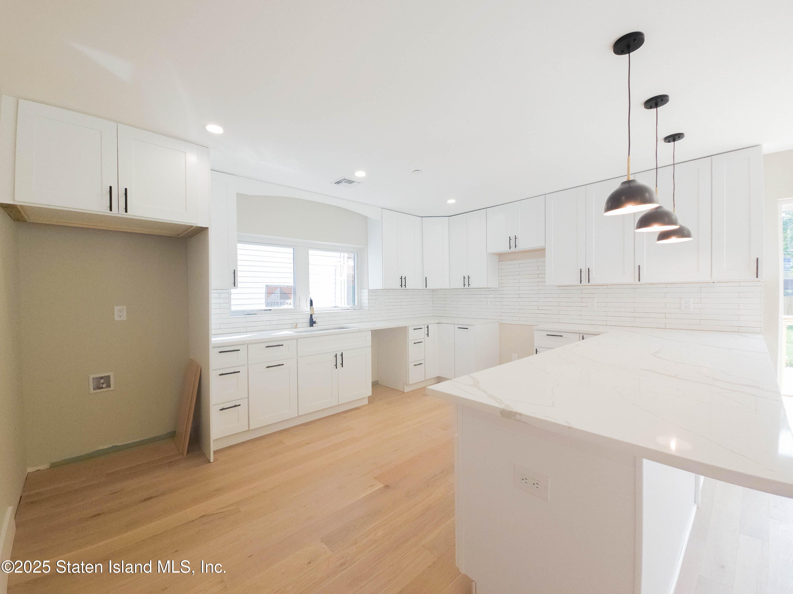 334 Van Duzer Street, Staten Island, NY, 10304 image 32