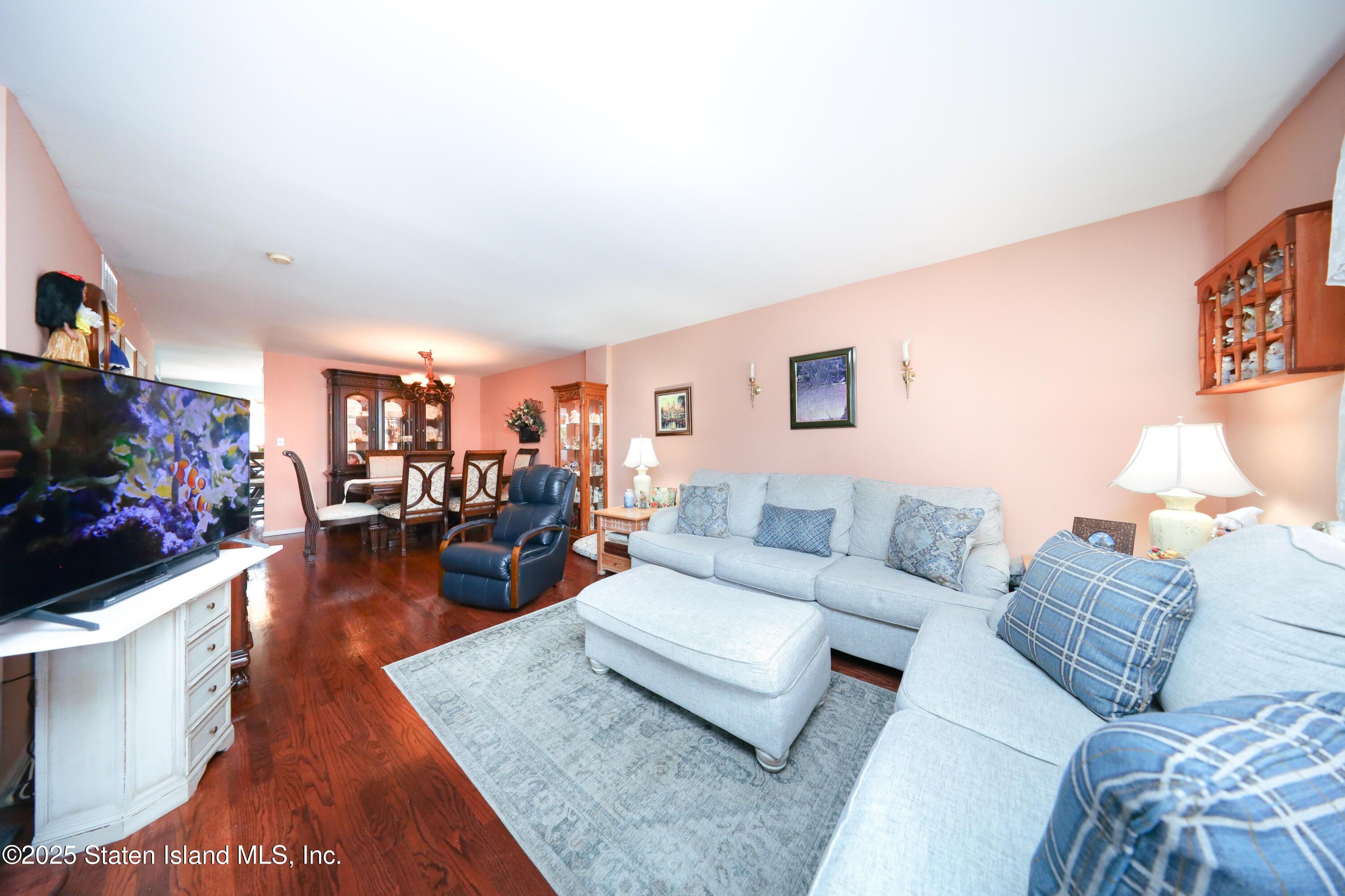 94 Sharrott Avenue Image 3
