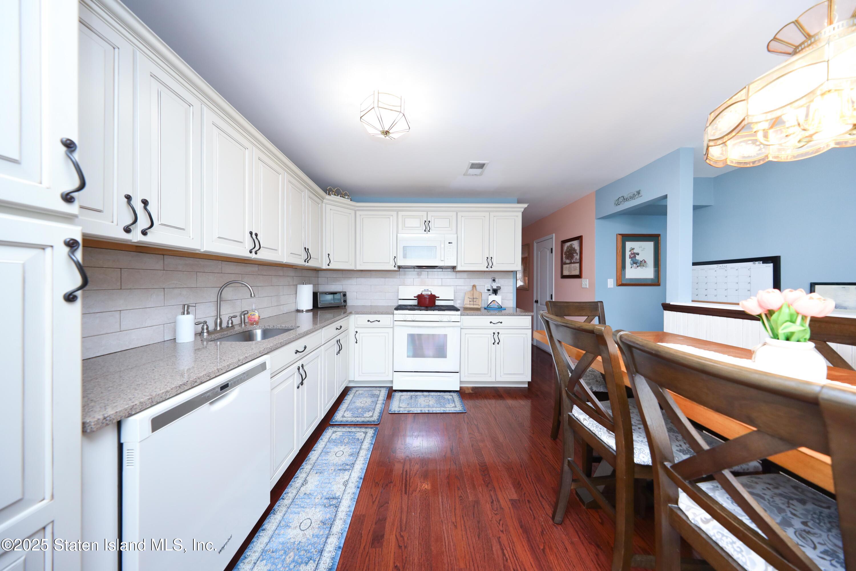 94 Sharrott Avenue, Staten Island, NY, 10309 image 6